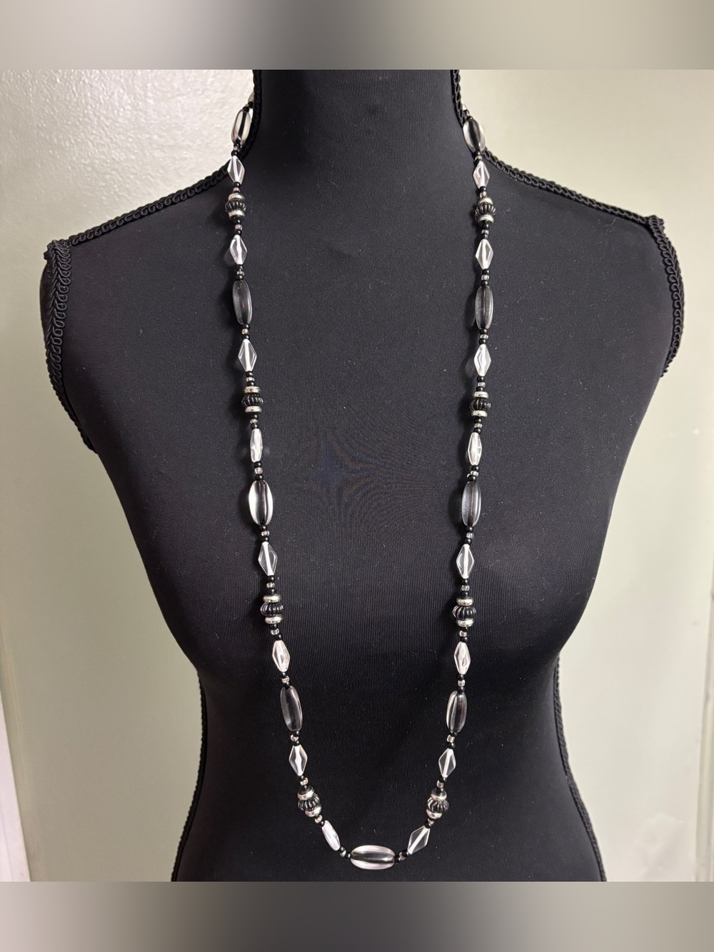 Vintage Black & Silver Beaded Strand Necklace